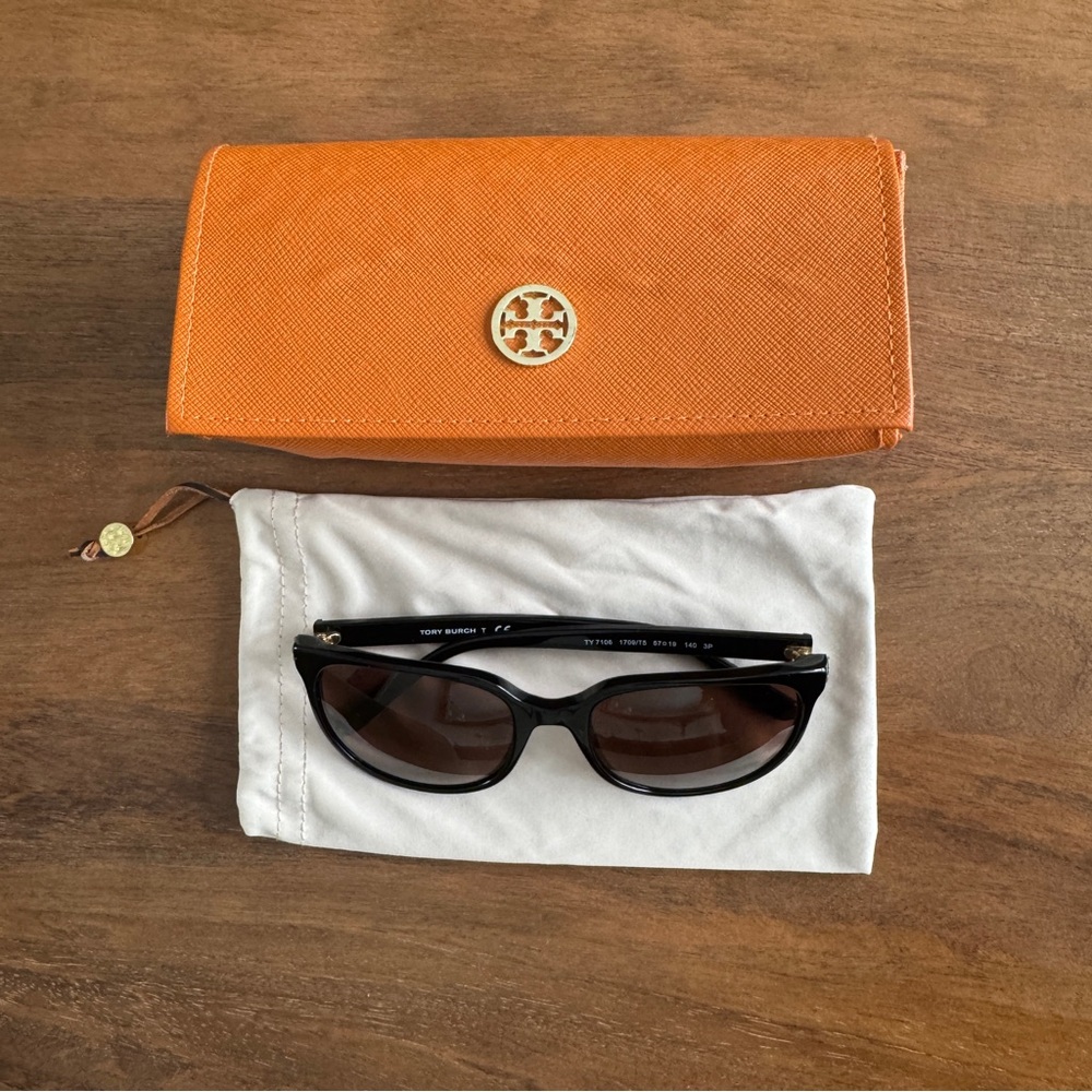 Tory Burch Polarized Black Sunglasses with case and pouch - Picture 4 of 7
